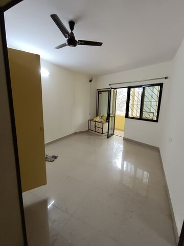 Room in 3 BHK Apartment at Indiranagar – for Rent