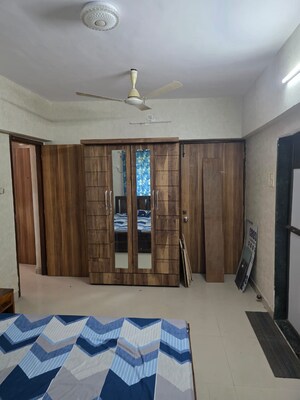 Bedroom in 1.5 BHK Apartment at Satellite Glory, Andheri East – for Rent