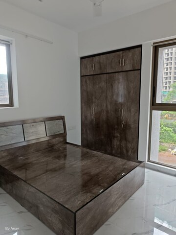 Room in 2 BHK Apartment at Raymond Premium I, Pokhran Road No One – for Rent