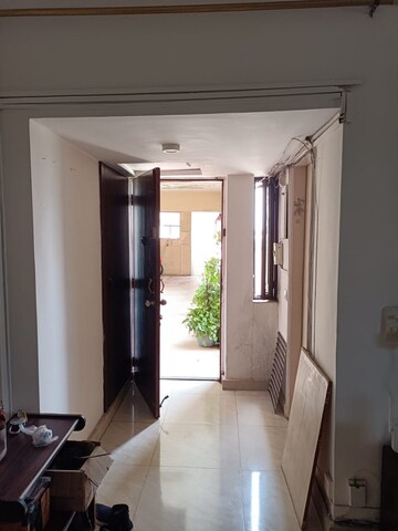 Building Lobby in 2 BHK Apartment at DLF Silver Oaks, Sector 26 – for Rent