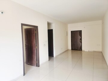 Room in 3 BHK Apartment at DSR Highland Greenz, Doddakannelli – for Sale