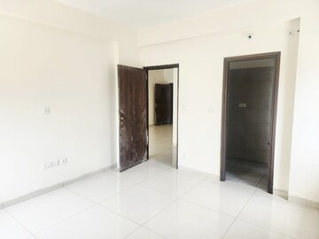 Room in 3 BHK Apartment at DSR Highland Greenz, Doddakannelli – for Sale