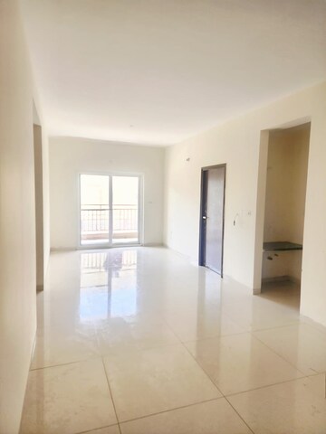 Room in 3 BHK Apartment at DSR Highland Greenz, Doddakannelli – for Sale