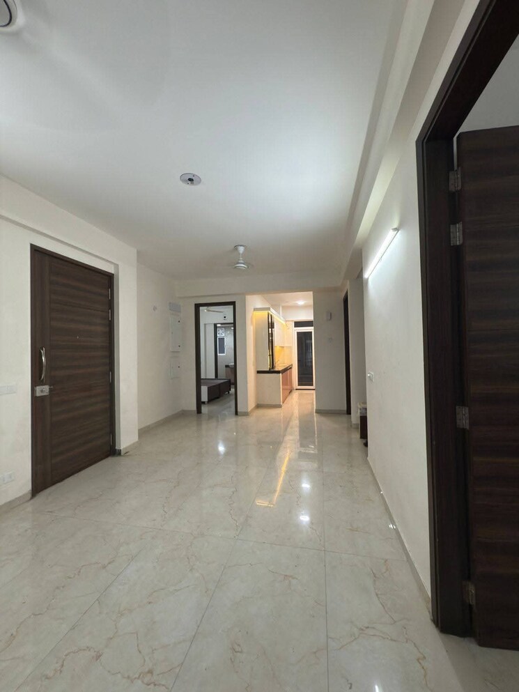 undefined, smart-world-gems 2.5 Bedroom 1196 Sq.Ft. Builder Floor In Sector 89 Gurgaon 9210324