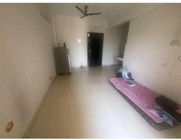 Room in 4 BHK Apartment at Emaar Palm Terraces Select, Sector 66 – for Sale