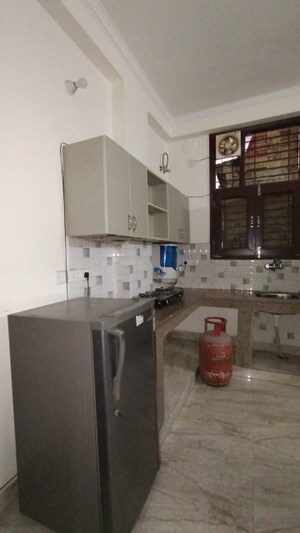 Kitchen in 1 RK Builder Floor at Luxury Villa, Sector 30 – for Rent