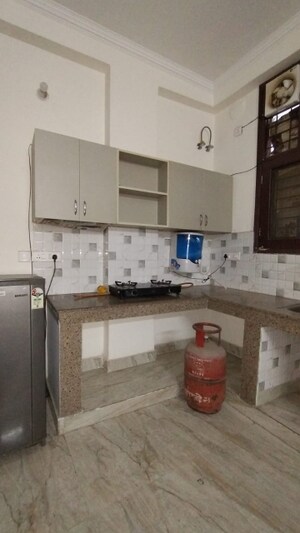Kitchen in 1 RK Builder Floor at Luxury Villa, Sector 30 – for Rent