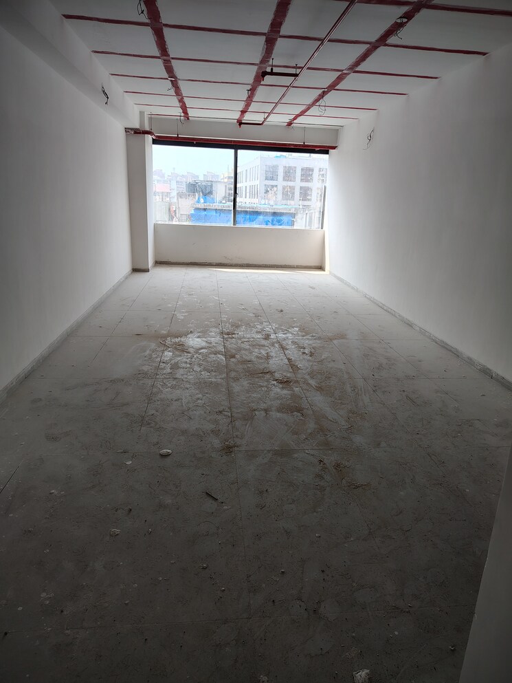 Room, bhoomi-9-business-bay Commercial Office Space 484 Sq.Ft. In Malad West Mumbai 9204050