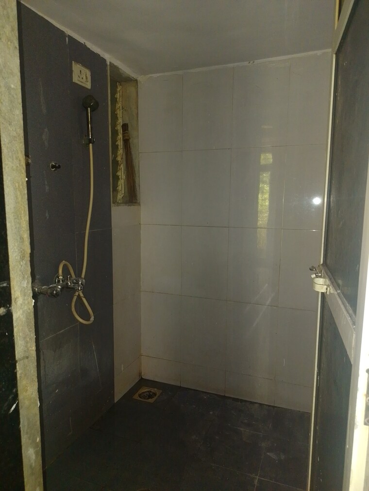 Bathroom, shalibhadra-yash 1 Bedroom 580 Sq.Ft. Apartment In Nalasopara West Palghar 9210438