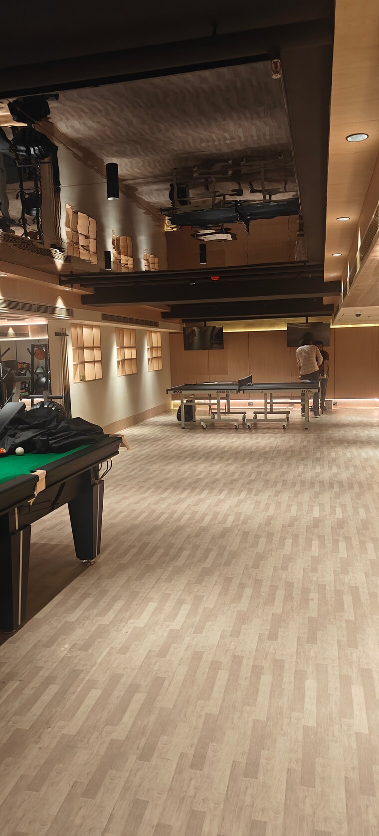  Parking, andheri west Commercial Office Space 509 Sq.Ft. In Andheri West Mumbai 9210477