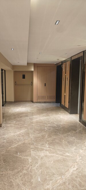 Room in  Office Space at Andheri West – for Sale