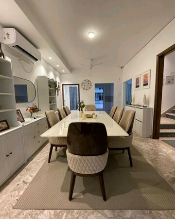 Master Bedroom in 4 BHK Builder Floor at SS Linden, Sector 84 – for Sale