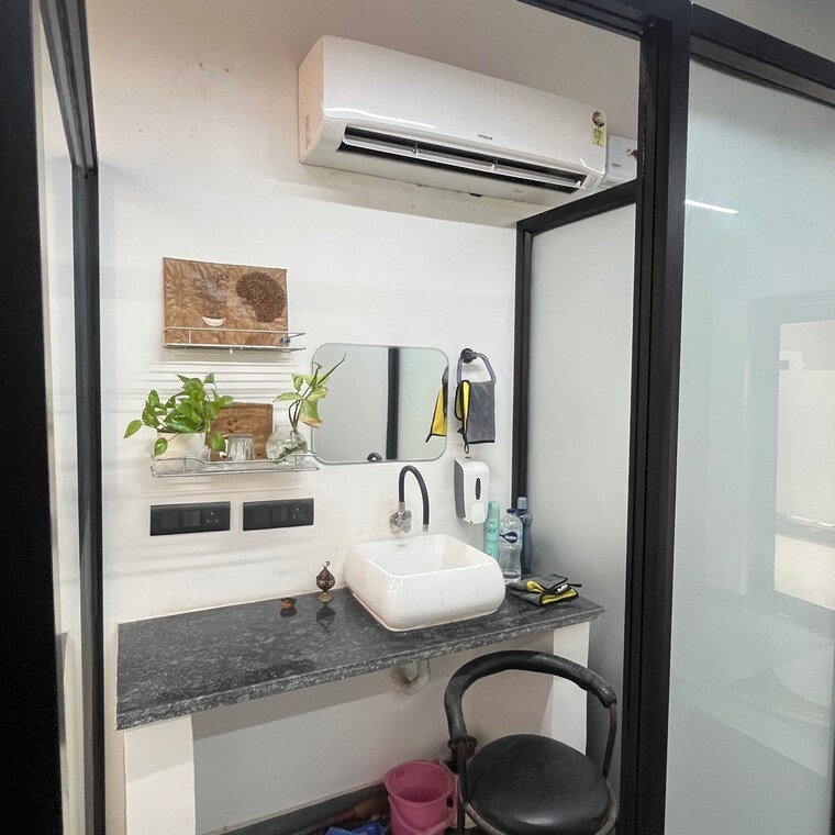 Team Area, bptp-parklands Commercial Office Space 478 Sq.Ft. In Sector 76 Faridabad 9210521