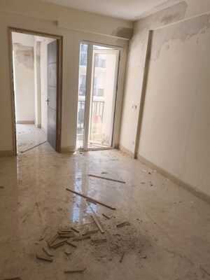 Building Lobby in 2 BHK Builder Floor at Signature Global Park, Sohna Sector 36 – for Sale