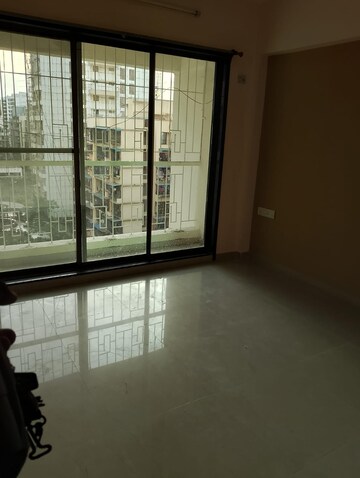 Room in 2 BHK Apartment at Om Shivam Arjun, Kamothe – for Rent