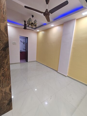 Room in 1 BHK Apartment at Malad West – for Rent