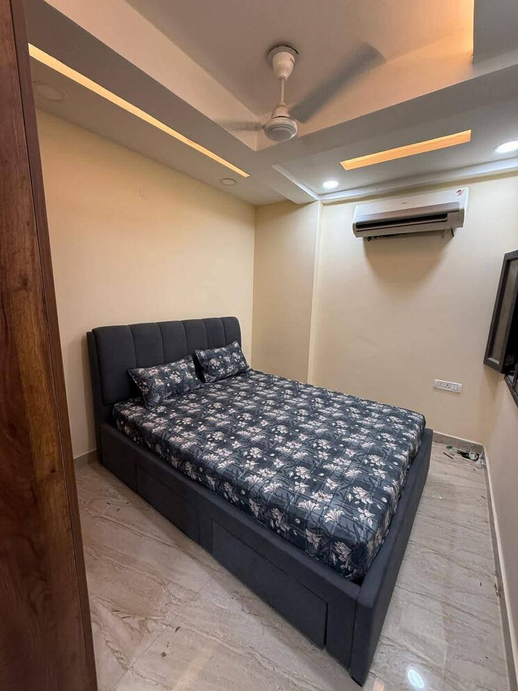 Bedroom, gyan khand i 3 Bedroom 1128 Sq.Ft. Apartment In Gyan Khand I Ghaziabad 9210625