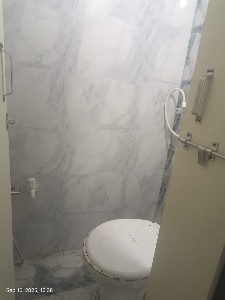 Bathroom, dhayari 2 Bedroom 800 Sq.Ft. Apartment In Dhayari Pune 9210616