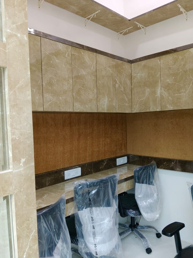 Team Area, express-zone Commercial Office Space 180 Sq.Ft. In Malad East Mumbai 9210639