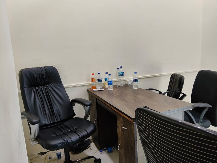 Team Area, express-zone Commercial Office Space 100 Sq.Ft. In Malad East Mumbai 9210665