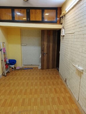 Bedroom in 1 RK Apartment at Dadar West – for Rent