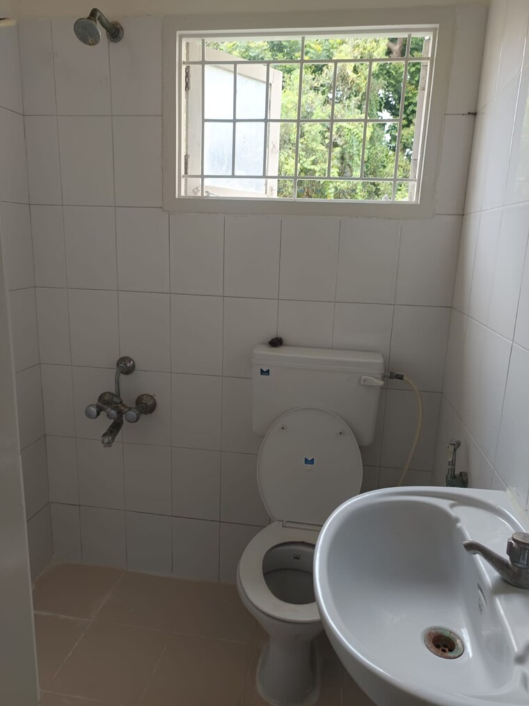 Bathroom, indiranagar 2 Bedroom 1200 Sq.Ft. Apartment In Indiranagar Bangalore 9210716