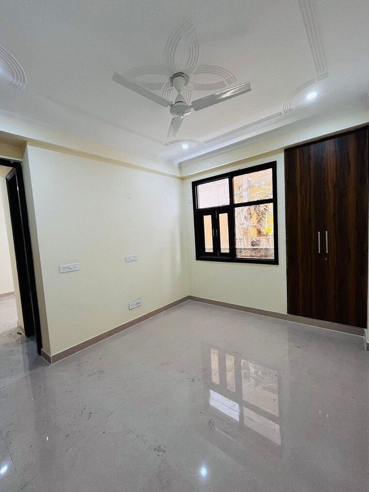 Room, saket 2 Bedroom 850 Sq.Ft. Builder Floor In Saket Delhi 9210778