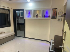Room in 1 BHK Apartment at Hiranandani Gardens Sunflower, Powai – for Rent