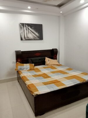 Bedroom in 1 BHK Builder Floor at Palm Residency Chhatarpur, Chattarpur – for Rent