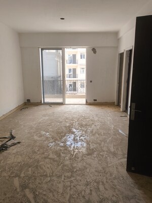 Room in 3 BHK Builder Floor at Signature Global Park, Sohna Sector 36 – for Sale