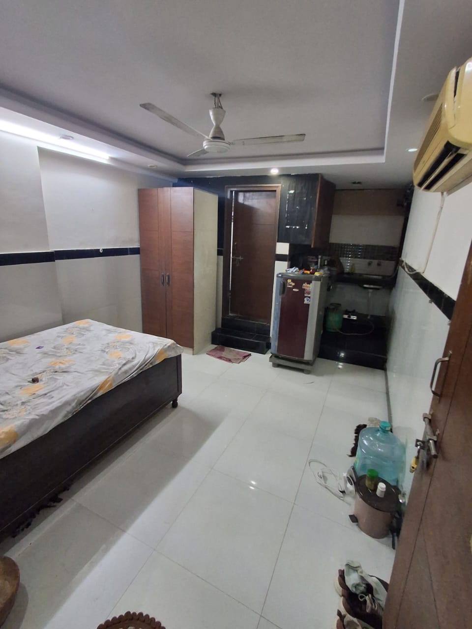 1 BHK Builder Floor For Rent in Khirki Extension 