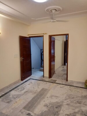 Room in 3 BHK Builder Floor at Malviya Nagar – for Rent