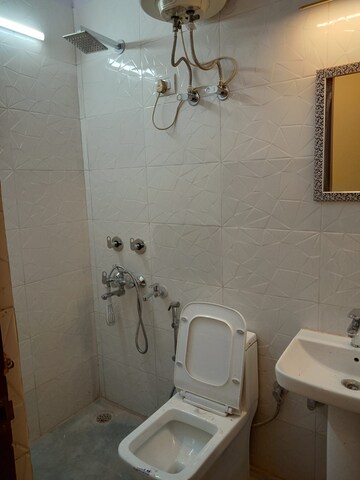 Bathroom in 3 BHK Builder Floor at Malviya Nagar – for Rent