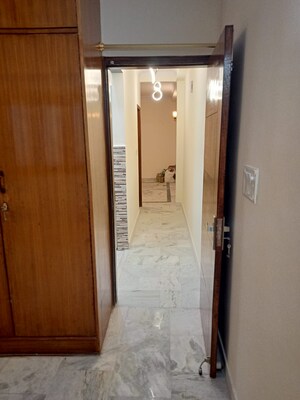 Building Lobby in 3 BHK Builder Floor at Malviya Nagar – for Rent