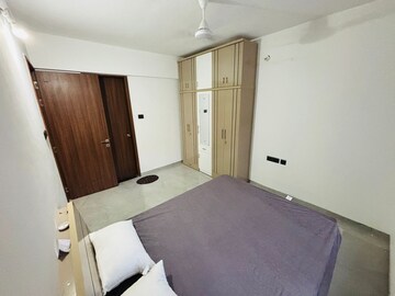 Room in 2 BHK Apartment at Unique Youtopia, Kharadi – for Rent