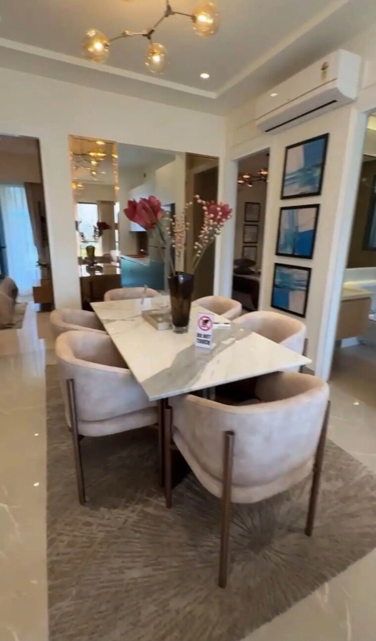 Master Bedroom, signature-global-daxin-vistas 3 Bedroom 1550 Sq.Ft. Apartment In Bhondsi Gurgaon 9210974