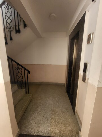 Building Lobby in 2 BHK Builder Floor at Signature Global Park, Sohna Sector 36 – for Sale