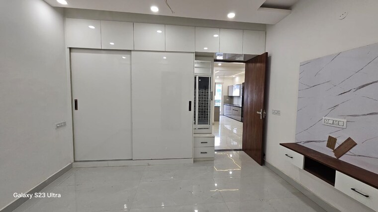 Room, pir machalla 3 Bedroom 2200 Sq.Ft. Apartment In Pir Machalla Zirakpur 9211002