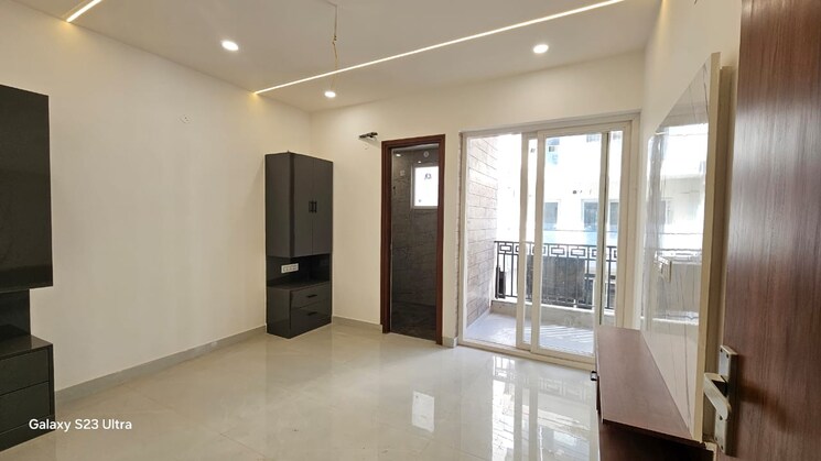 Room, pir machalla 3 Bedroom 2200 Sq.Ft. Apartment In Pir Machalla Zirakpur 9211002