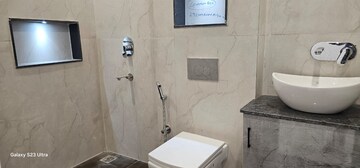 Bathroom in 3 BHK Apartment at Pir Machalla – for Rent