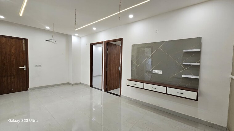 Room, pir machalla 3 Bedroom 2200 Sq.Ft. Apartment In Pir Machalla Zirakpur 9211002