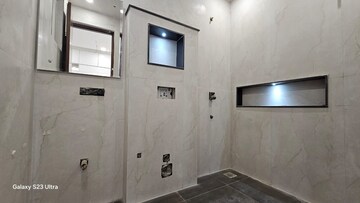 Bathroom in 3 BHK Apartment at Pir Machalla – for Rent