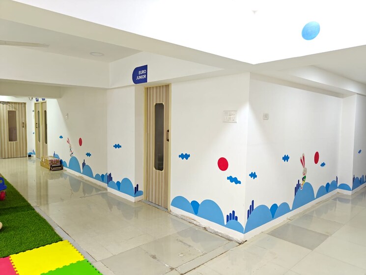 undefined, kandivali west Commercial Office Space 2300 Sq.Ft. In Kandivali West Mumbai 9211048