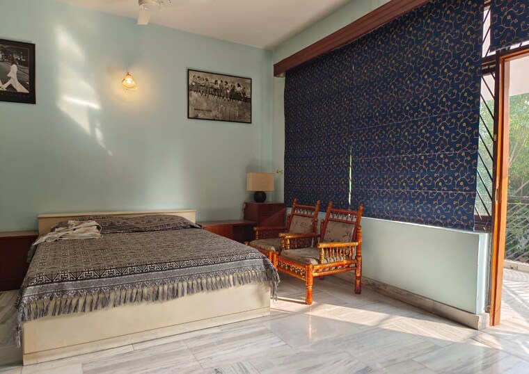 Bedroom, sainik farm 4 Bedroom 1500 Sq.Yd. Villa In Sainik Farm Delhi 9211148