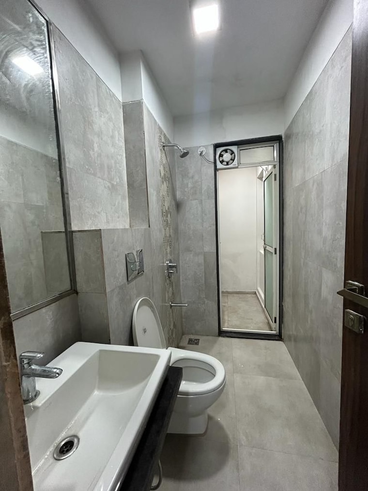Bathroom, omkar-ananta 2 Bedroom 650 Sq.Ft. Apartment In Goregaon East Mumbai 9211108