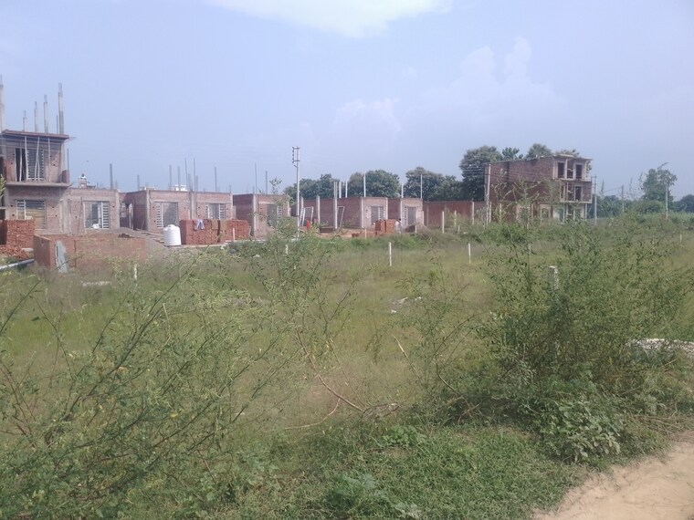 undefined, ludhiana chandigarh hwy  112 Sq.Yd. Plot In LudhianA Chandigarh Hwy Mohali 9211274