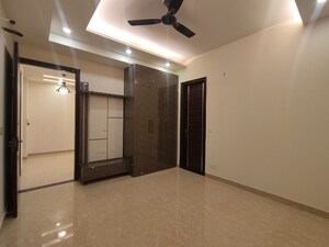 Room in 2 BHK Builder Floor at Sector 46 – for Rent