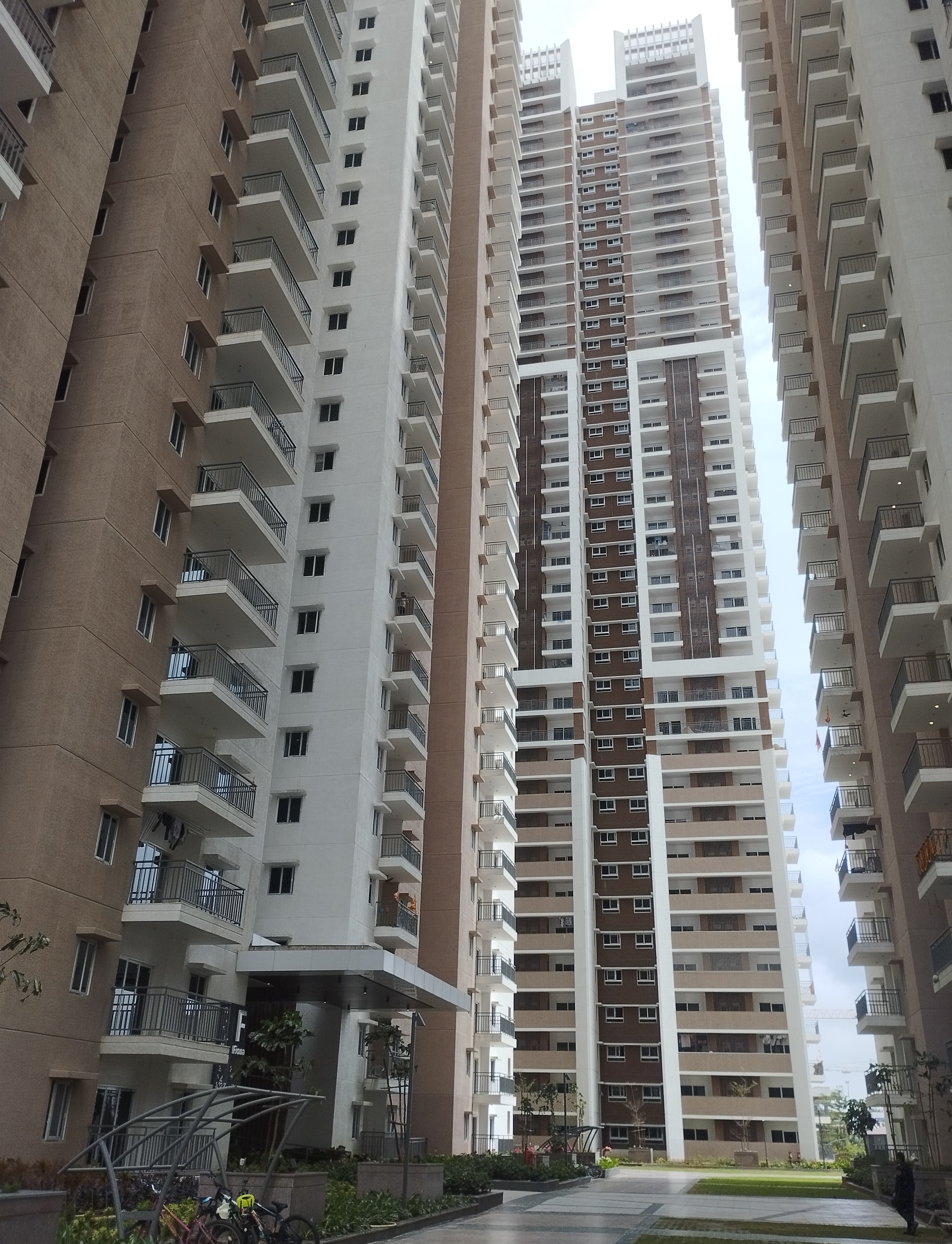 3 BHK + Pooja Room Apartment For Sale in Rajapushpa Provincia