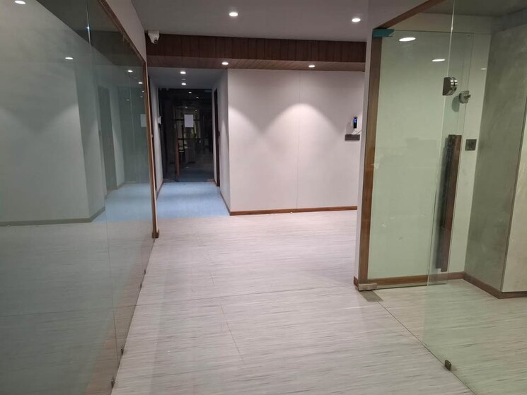 undefined, vijay nagar Commercial Office Space 2000 Sq.Ft. In Vijay Nagar Indore 9210996