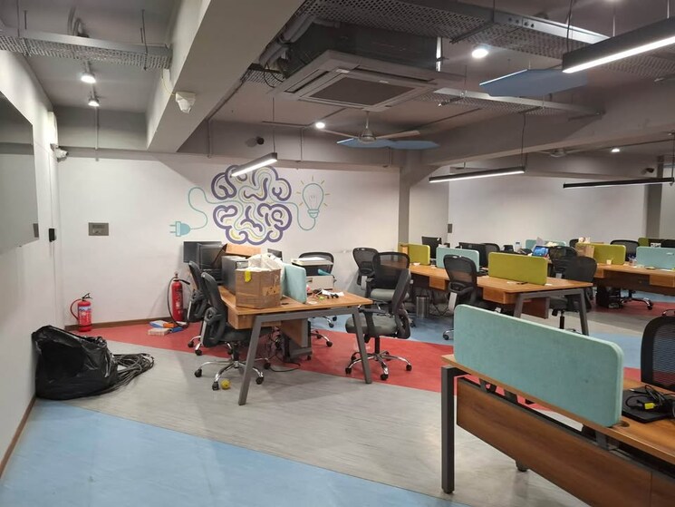 Gym, vijay nagar Commercial Office Space 2000 Sq.Ft. In Vijay Nagar Indore 9210996